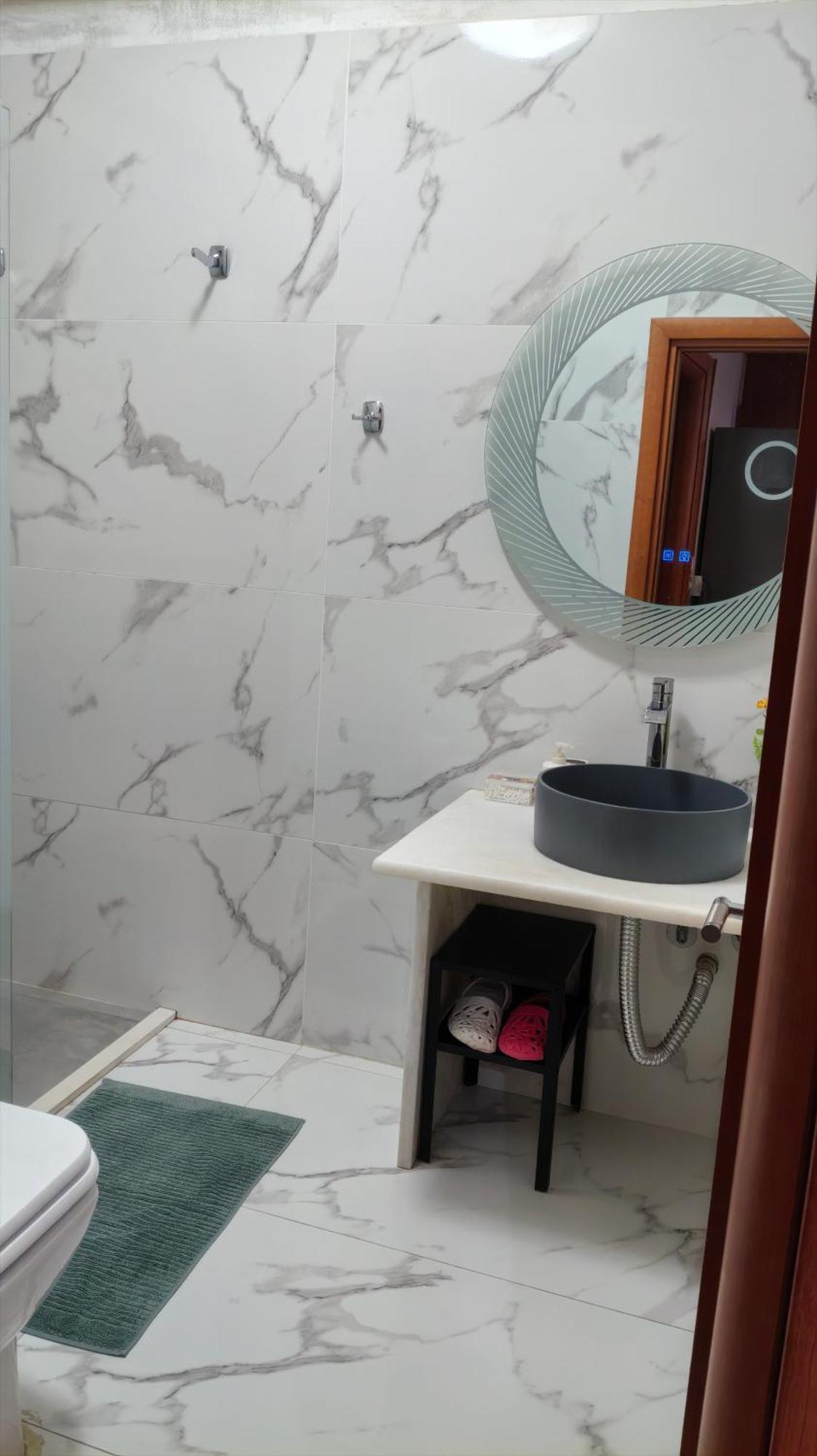 Airport Friendly House 1 Apartment Артемида Екстериор снимка